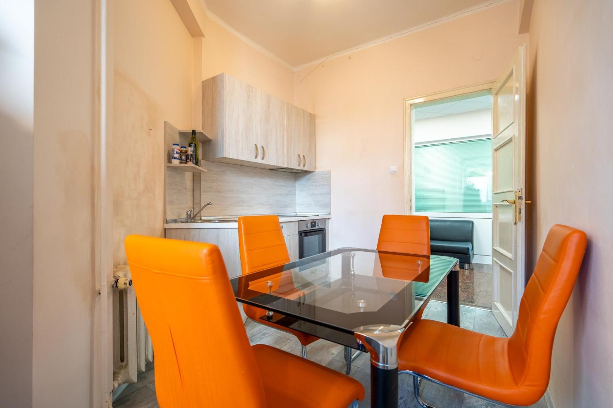 The Right Choice 2 Apartment